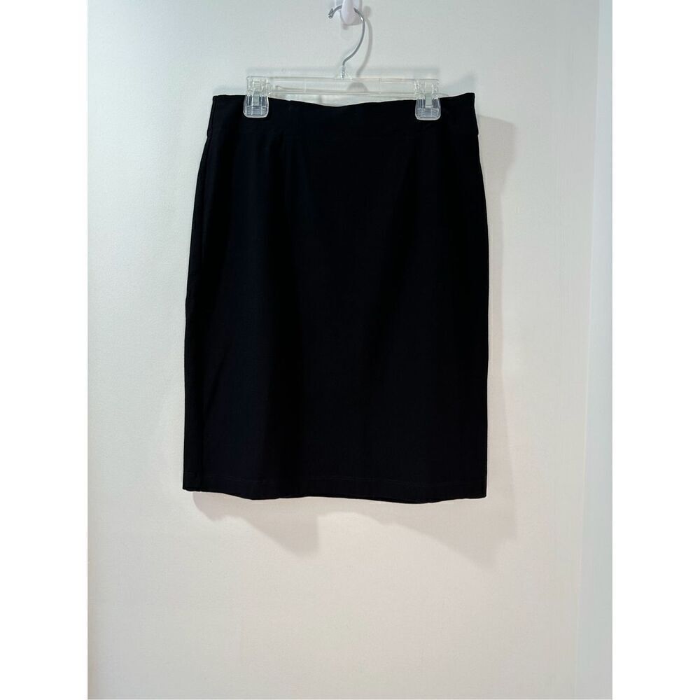 Eileen Fisher Systems women’s black short skirt size S/P. #17-1722